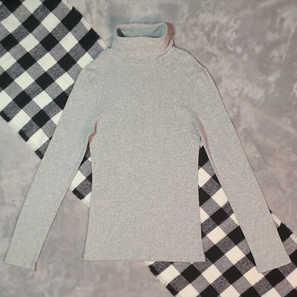 🌸S Gray Women's Turtleneck Sweater🌸 - Picture 1 of 3